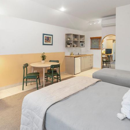 Asure Admirals View Motel Paihia Esterno foto